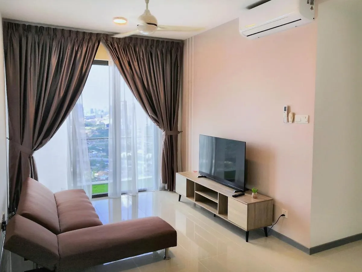 Kl City View Near Desa Park Mont Kiara 8-9Pax 中文房东 Kuala Lumpur Apartment
